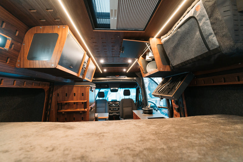 Mercedes-Benz Sprinter 319 CDI 4x4 mit CargoClips-Ausbau – Bild 33