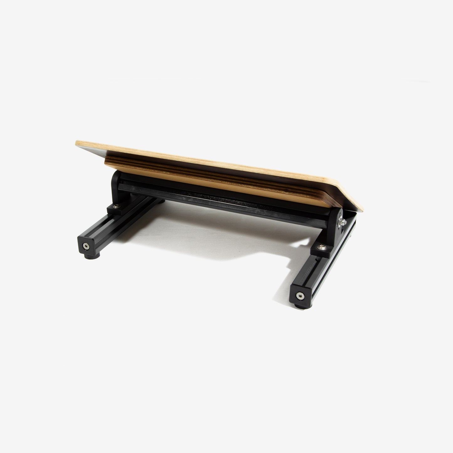 Fußaufsteller mit ergonomischem Klappmeschanismus